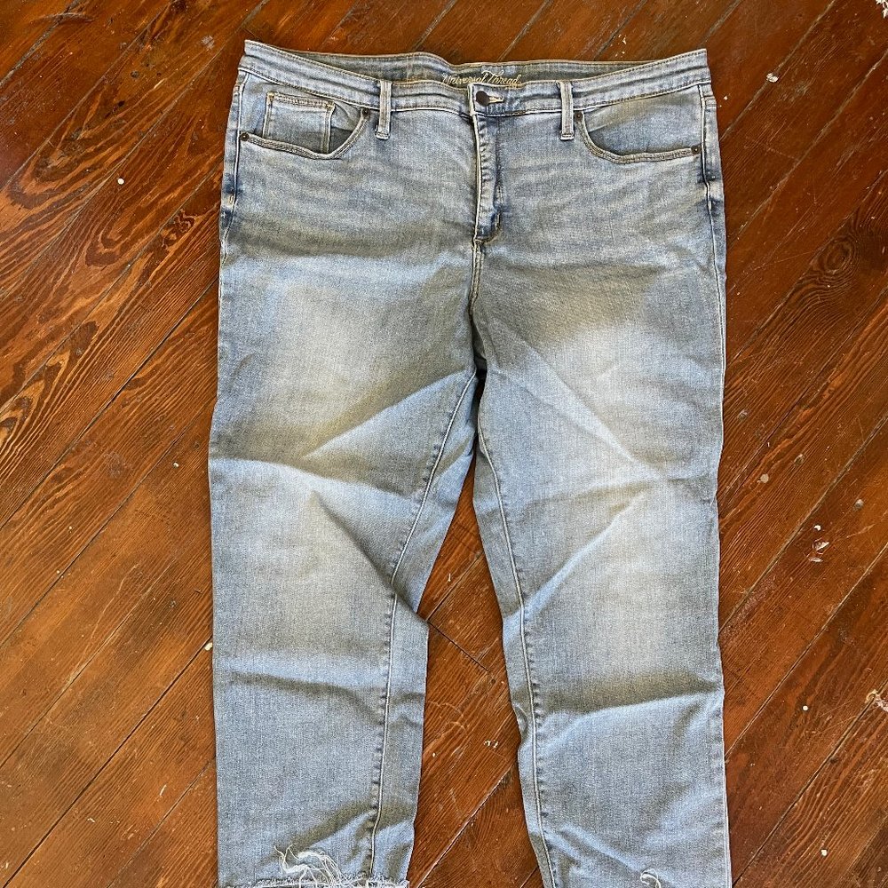 Straight-leg High-rise Mom Jeans